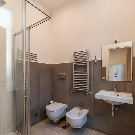 Major 93 ゲストハウス ローマ